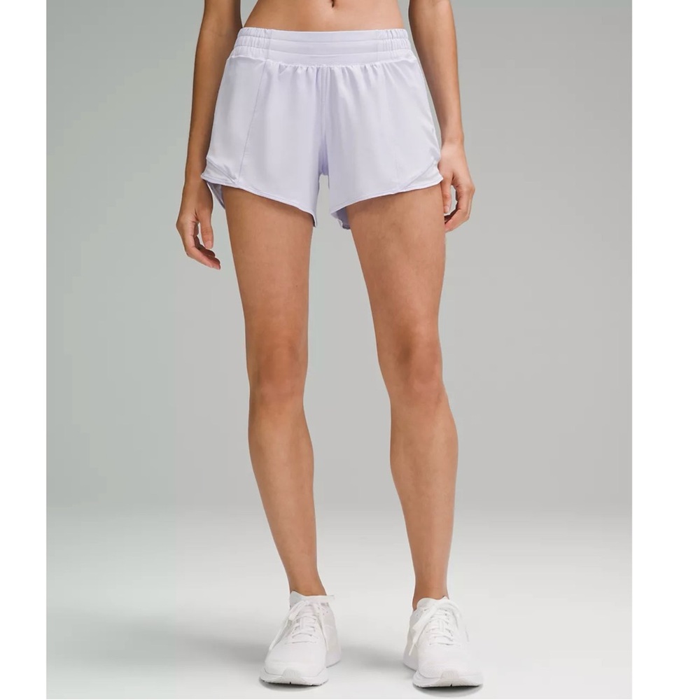 Lululemon Hotty Hot Low-Rise Lined Short 4"
In Pastel Blue size 8